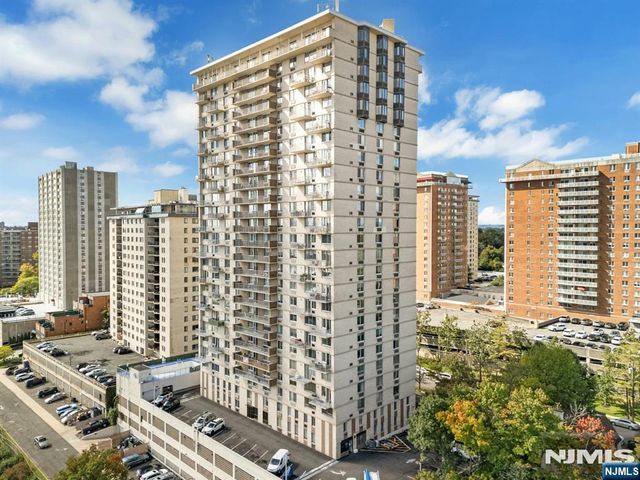 160 Overlook 4C, Hackensack, NJ 07601