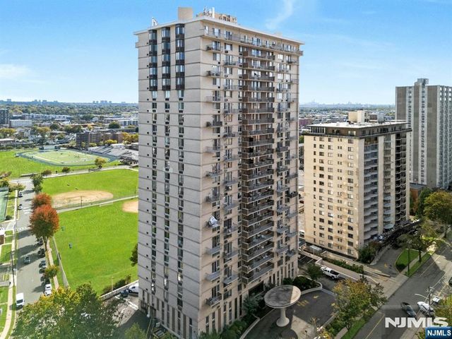 160 Overlook 4C, Hackensack, NJ 07601