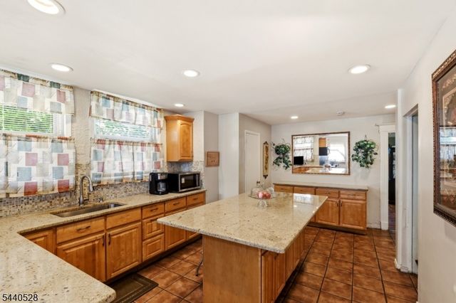 569 Berkeley Ave, City Of Orange Twp., NJ 07050