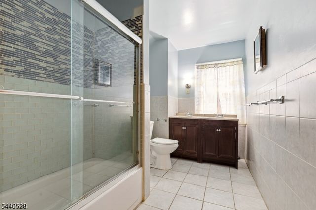 569 Berkeley Ave, City Of Orange Twp., NJ 07050
