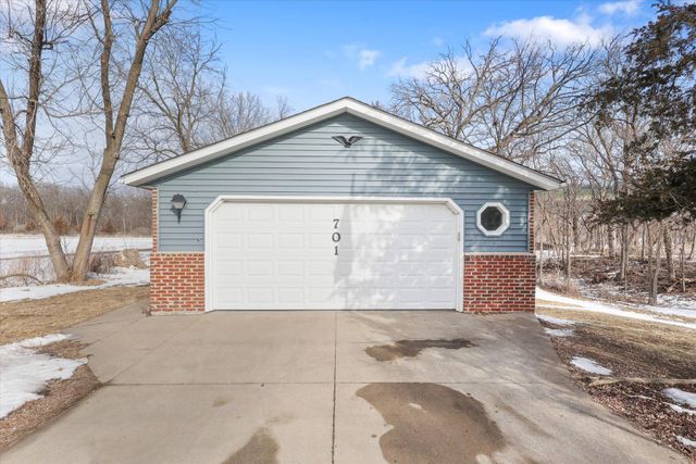 701 10th Street E, Hastings, MN 55033