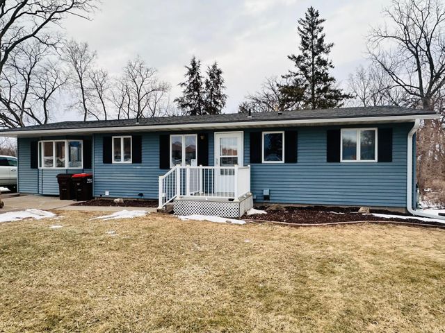 701 10th Street E, Hastings, MN 55033