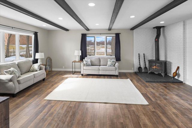 701 10th Street E, Hastings, MN 55033