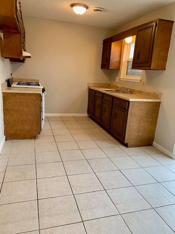 1509 Rolling Oaks, Rogers, AR 72756