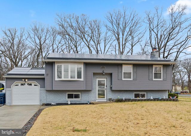 1666 HOLLY PKWY, Williamstown, NJ 08094