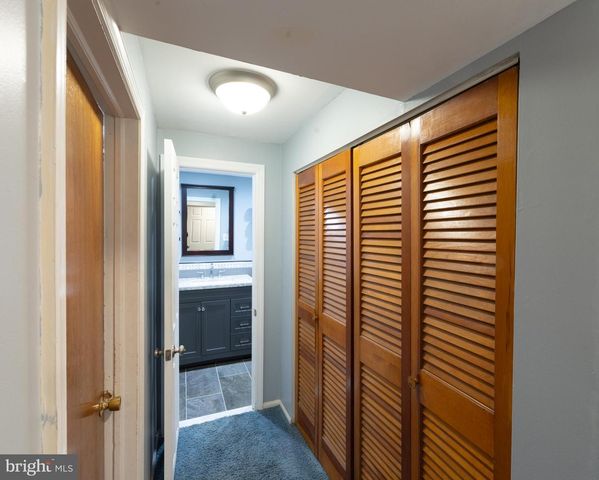 1666 HOLLY PKWY, Williamstown, NJ 08094