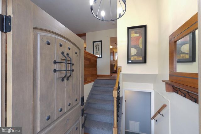 1666 HOLLY PKWY, Williamstown, NJ 08094