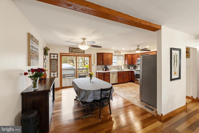 1666 HOLLY PKWY, Williamstown, NJ 08094