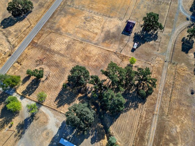 Gas Point Road, Cottonwood, CA 96022