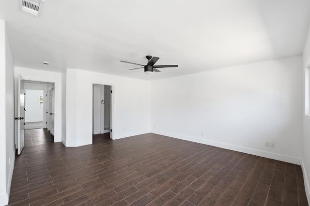 2146 N Maple Avenue, Fresno, CA 93703