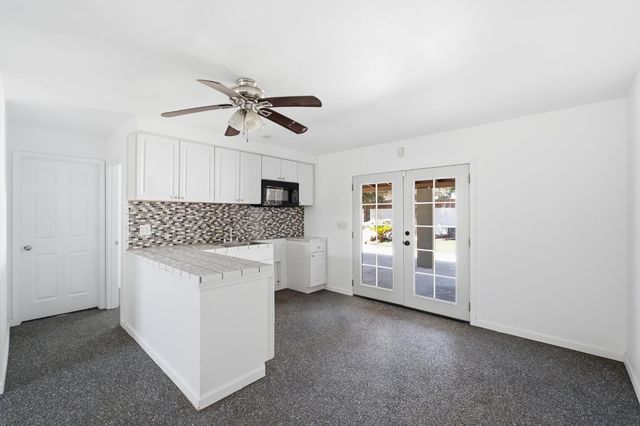 2146 N Maple Avenue, Fresno, CA 93703