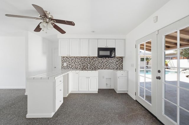 2146 N Maple Avenue, Fresno, CA 93703