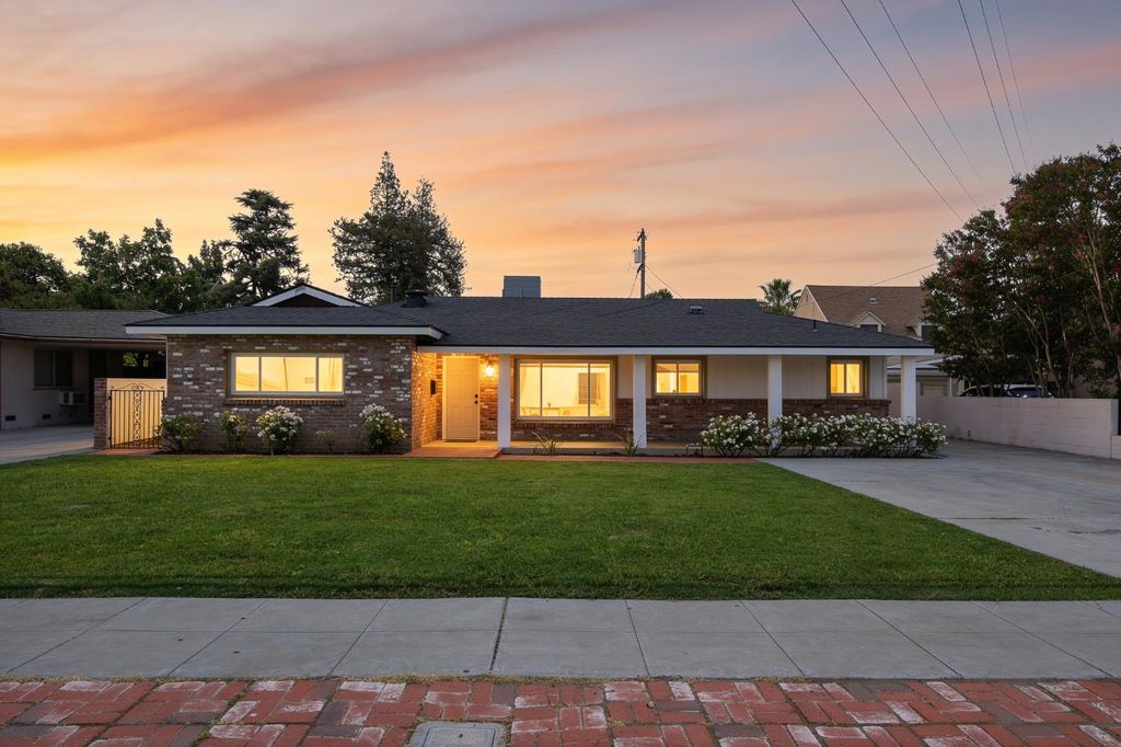 2146 N Maple Avenue, Fresno, CA 93703