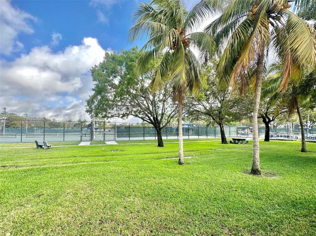 660 NE 11th Avenue 202, Fort Lauderdale, FL 33304