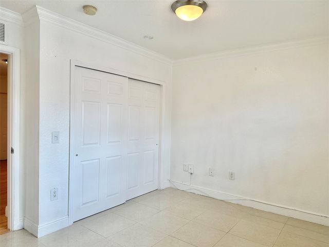 660 NE 11th Avenue 202, Fort Lauderdale, FL 33304
