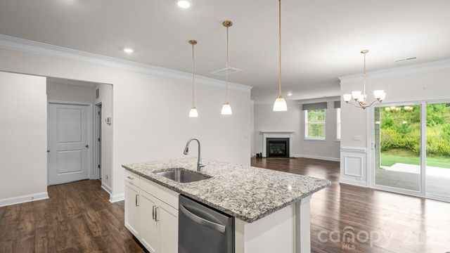 1615 Sweetmoss Loop, Denver, NC 28037