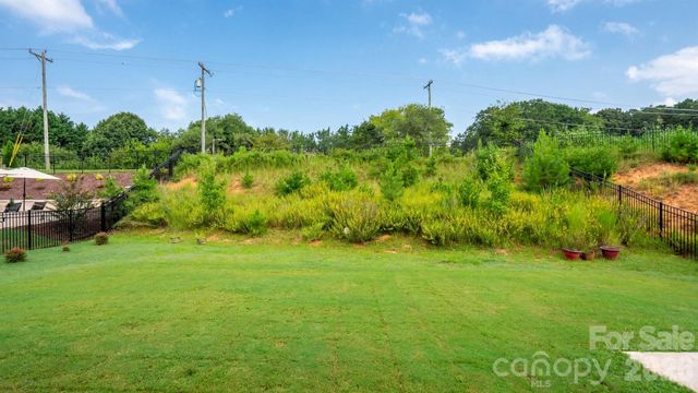 1615 Sweetmoss Loop, Denver, NC 28037