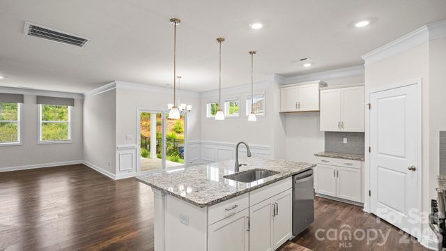 1615 Sweetmoss Loop, Denver, NC 28037