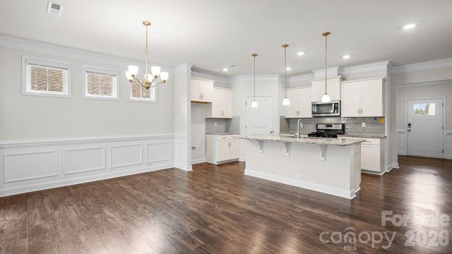1615 Sweetmoss Loop, Denver, NC 28037