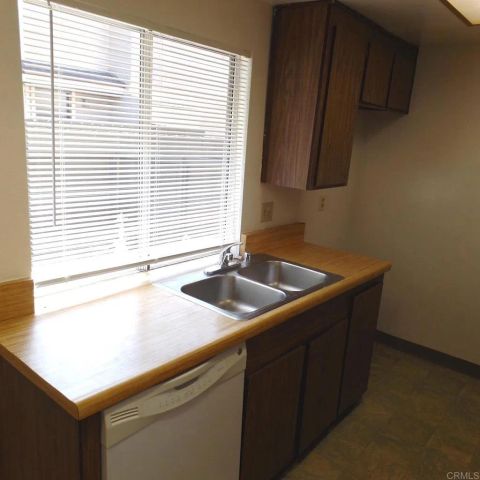 910 Amistad Court B, El Cajon, CA 92019