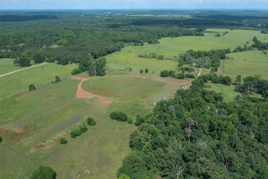6705 Fox Road, Gilmer, TX 75644