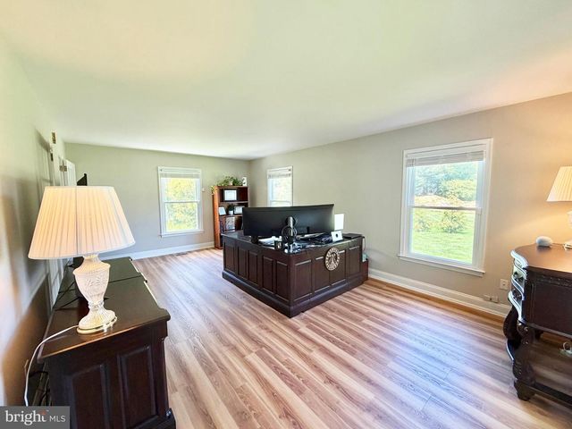 15 GREENFIELD DR N, Princeton Junction, NJ 08550