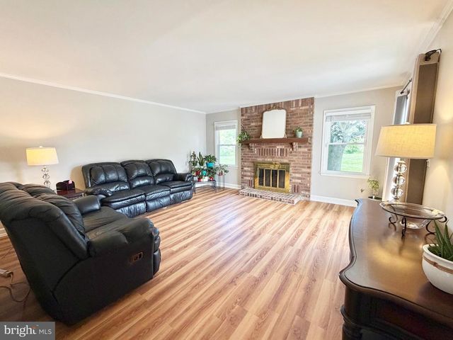 15 GREENFIELD DR N, Princeton Junction, NJ 08550
