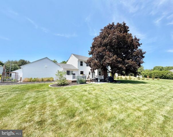 15 GREENFIELD DR N, Princeton Junction, NJ 08550