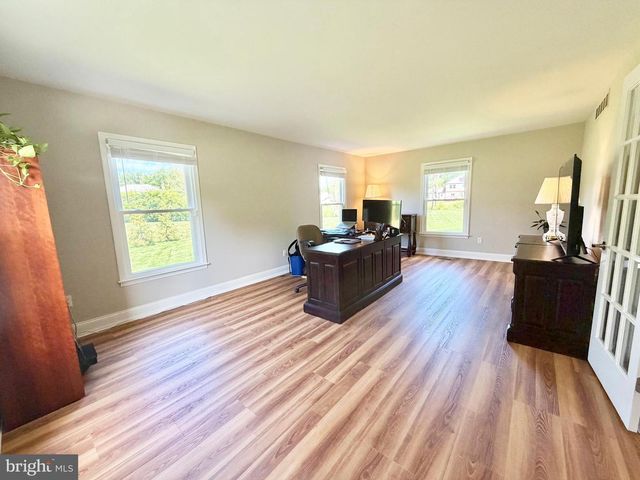 15 GREENFIELD DR N, Princeton Junction, NJ 08550
