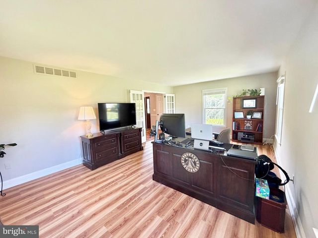 15 GREENFIELD DR N, Princeton Junction, NJ 08550