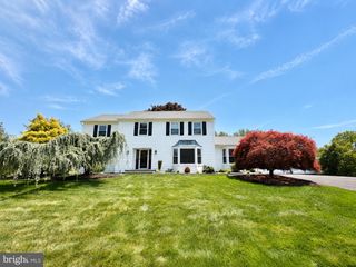 15 GREENFIELD DR N, Princeton Junction, NJ 08550