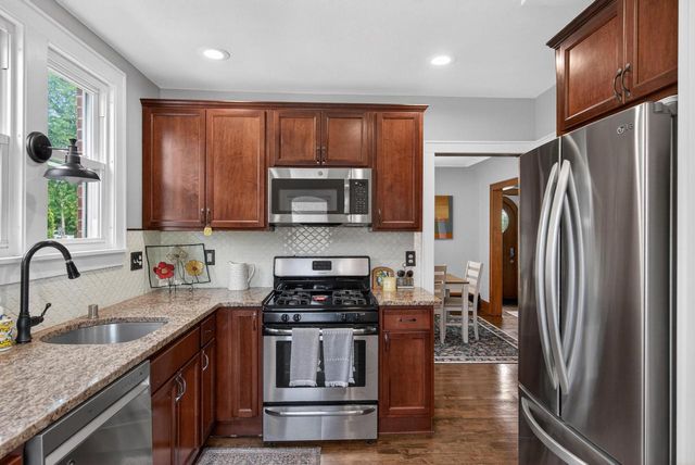 308 S 9th AVENUE, West Bend, WI 53095