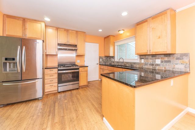 2215 Runnymede Boulevard, Ann Arbor, MI 48103