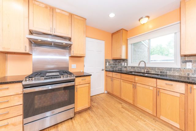 2215 Runnymede Boulevard, Ann Arbor, MI 48103