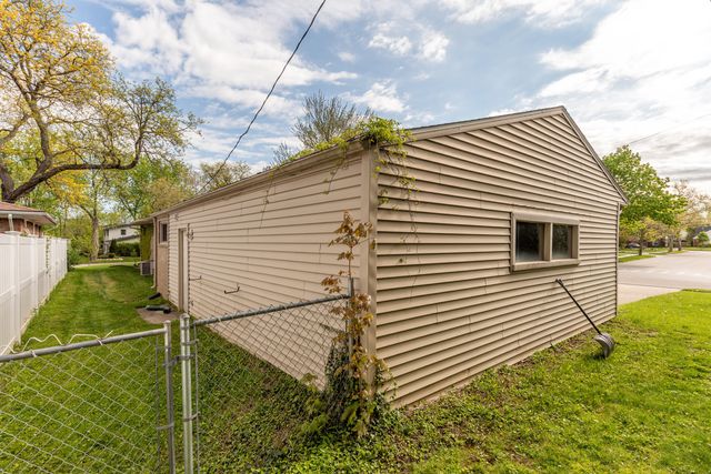 2215 Runnymede Boulevard, Ann Arbor, MI 48103