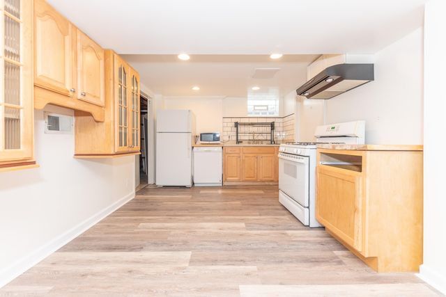 2215 Runnymede Boulevard, Ann Arbor, MI 48103