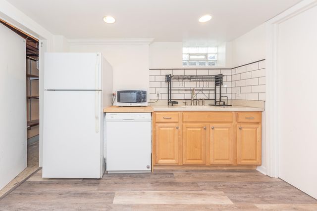 2215 Runnymede Boulevard, Ann Arbor, MI 48103