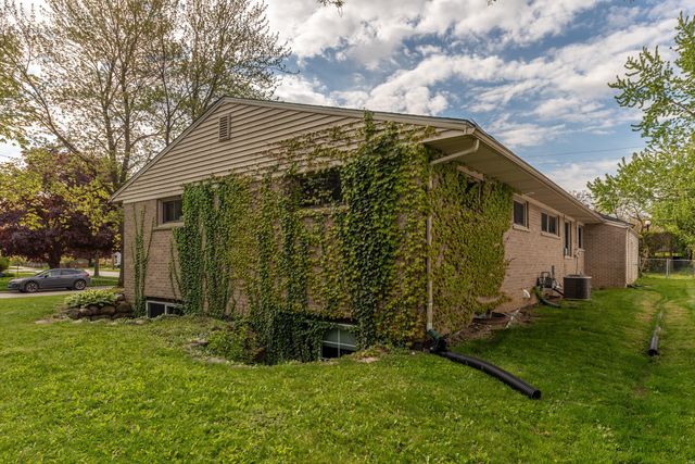 2215 Runnymede Boulevard, Ann Arbor, MI 48103
