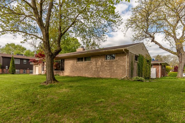 2215 Runnymede Boulevard, Ann Arbor, MI 48103