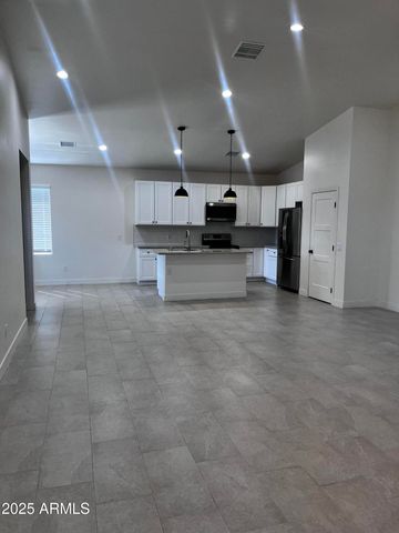 15230 S COUNTRY CLUB Way, Arizona City, AZ 85123