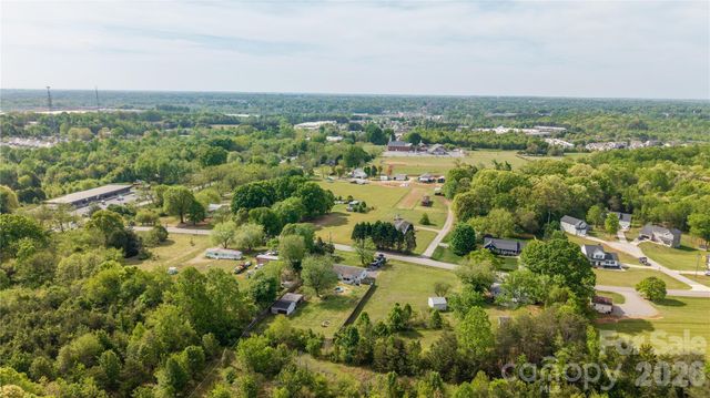 130 Fort Dobbs Road, Statesville, NC 28625