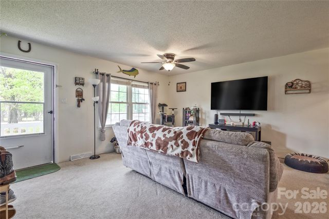 130 Fort Dobbs Road, Statesville, NC 28625