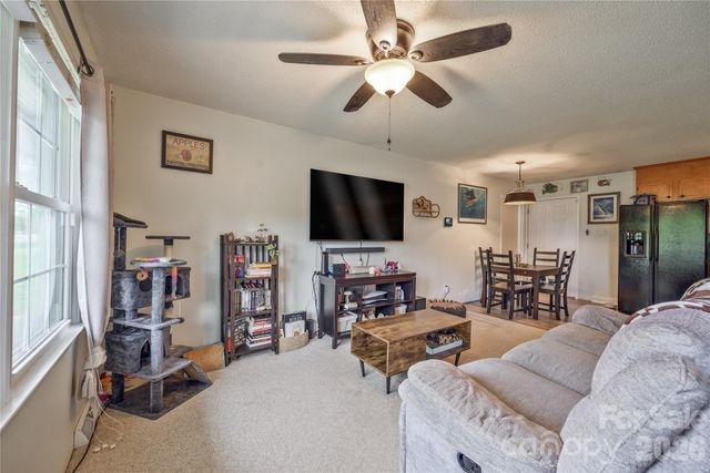 130 Fort Dobbs Road, Statesville, NC 28625