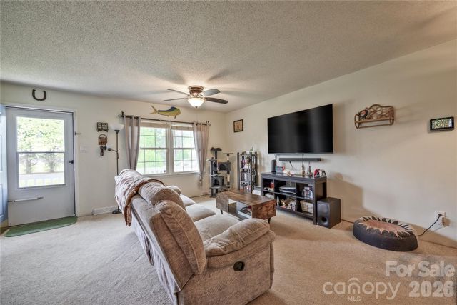 130 Fort Dobbs Road, Statesville, NC 28625