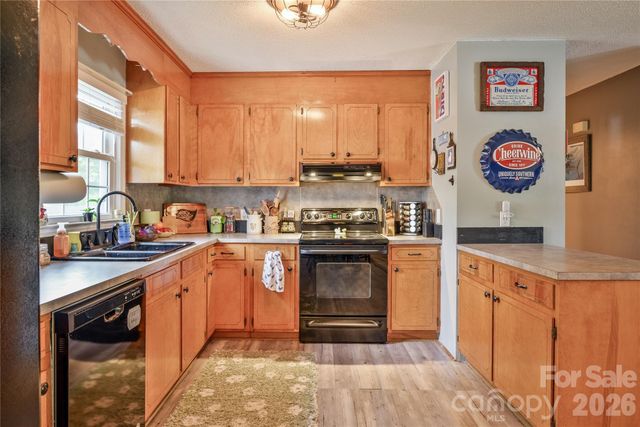 130 Fort Dobbs Road, Statesville, NC 28625