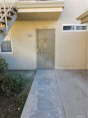 2063 evergreen st, La Verne, CA 91752