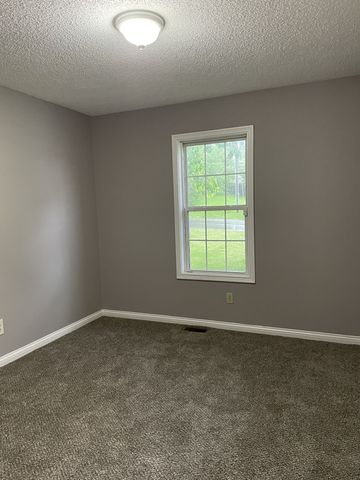 3251 N Senseney Cir, Clarksville, TN 37042