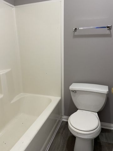 3251 N Senseney Cir, Clarksville, TN 37042