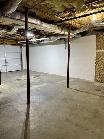 3251 N Senseney Cir, Clarksville, TN 37042