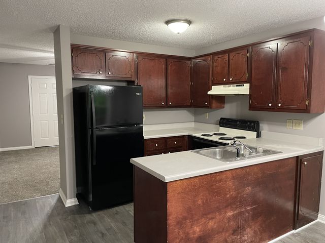 3251 N Senseney Cir, Clarksville, TN 37042